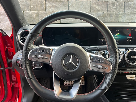 Mercedes-Benz A200 17 of 30