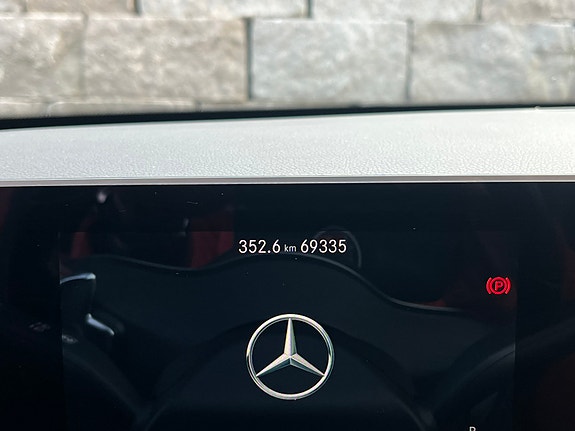 Mercedes-Benz A200 30 of 30