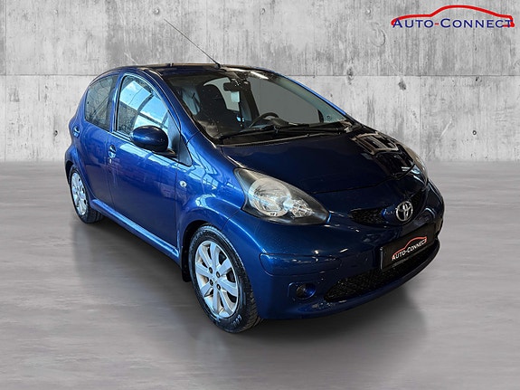 Toyota Aygo 3 of 14