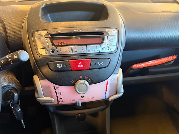 Toyota Aygo 9 of 14