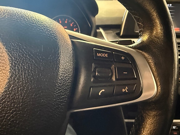 BMW 218i 16 of 30