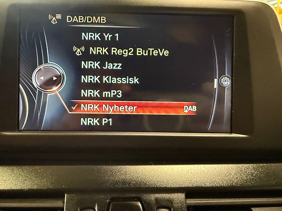 BMW 218i 21 of 30