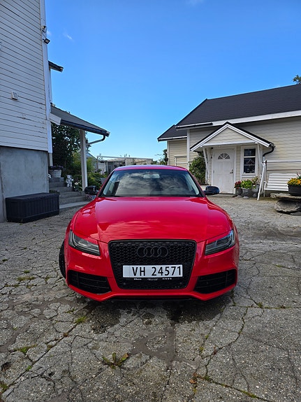 Audi A5 2 of 26