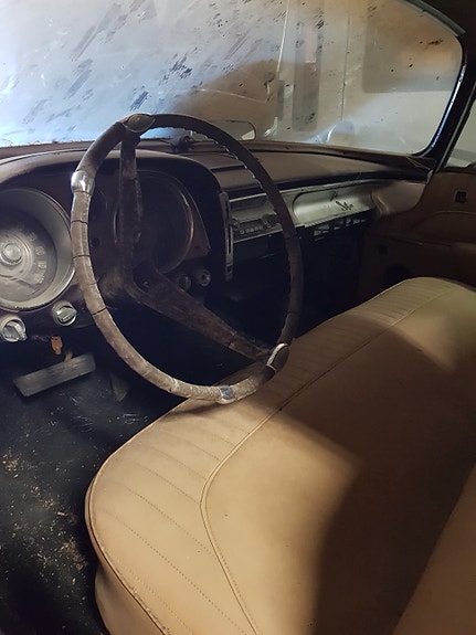 Chrysler Imperial 4 of 10