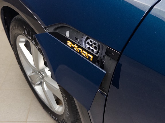 Audi e-tron 25 of 30