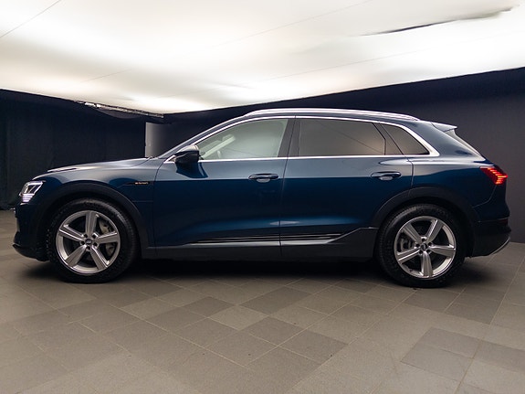 Audi e-tron 6 of 30