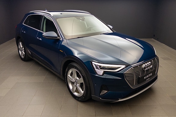 Audi e-tron 2 of 30