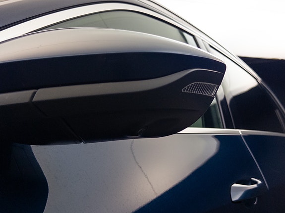 Audi e-tron 27 of 30