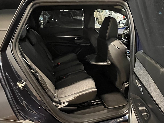 Peugeot 5008 14 of 30