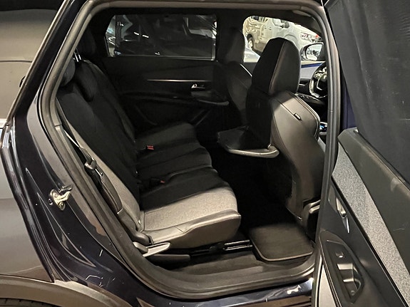 Peugeot 5008 18 of 30
