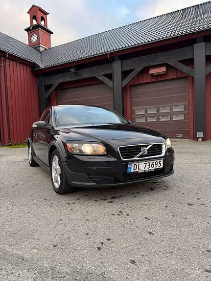 Volvo C30 2 of 15