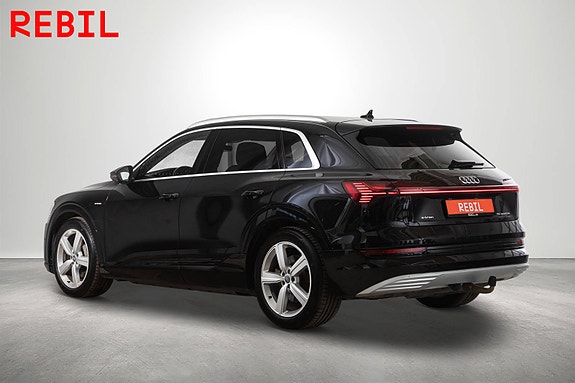 Audi e-tron 5 of 30