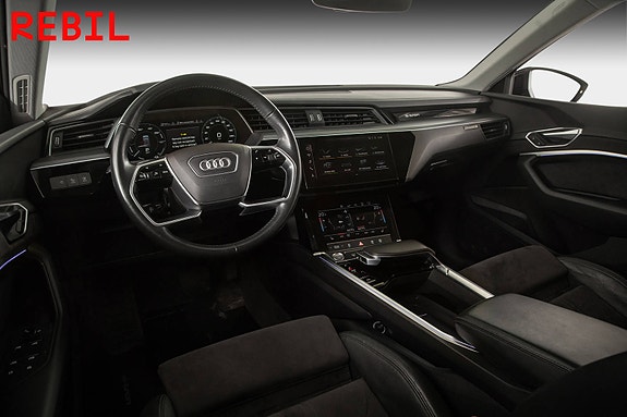 Audi e-tron 9 of 30