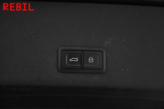 Audi e-tron 28 of 30