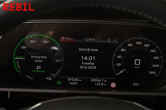 Audi e-tron 13 of 30