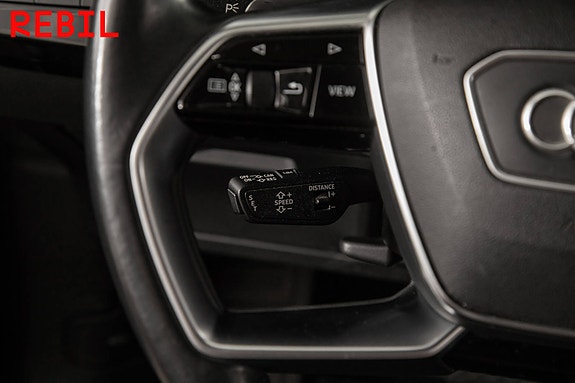 Audi e-tron 15 of 30