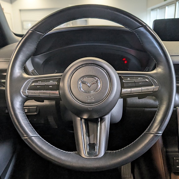 Mazda MX-30 24 of 30