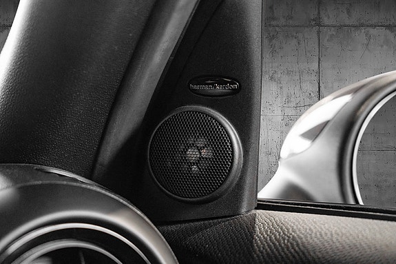 MINI Cooper S 17 of 27