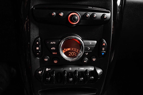 MINI Cooper S 22 of 27