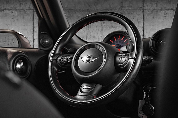 MINI Cooper S 18 of 27
