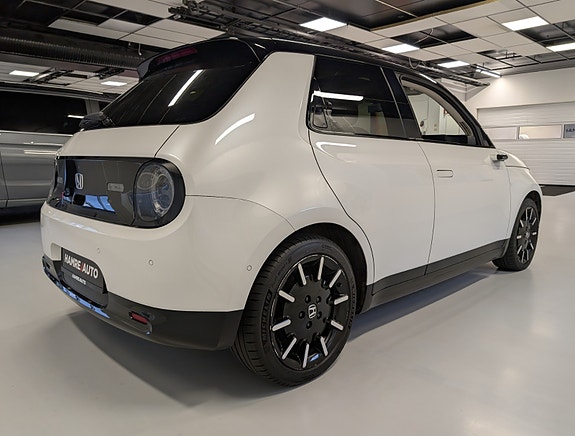 Honda e 11 of 30