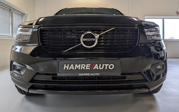 Volvo XC40 8 of 30