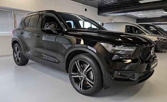 Volvo XC40 9 of 30