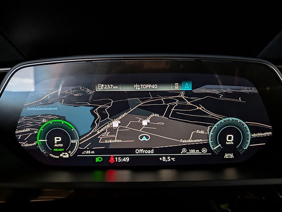 Audi e-tron 29 of 30