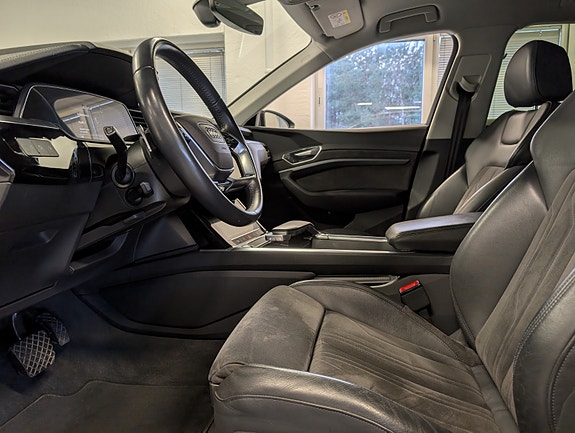 Audi e-tron 20 of 30
