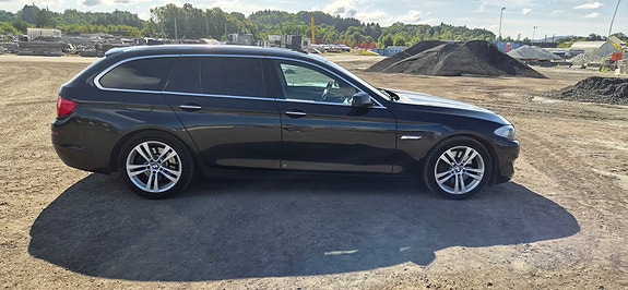 BMW 525d 4 of 18