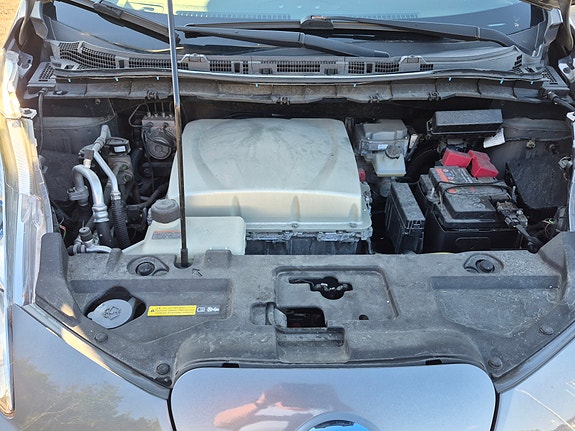 Nissan Leaf 21 of 22