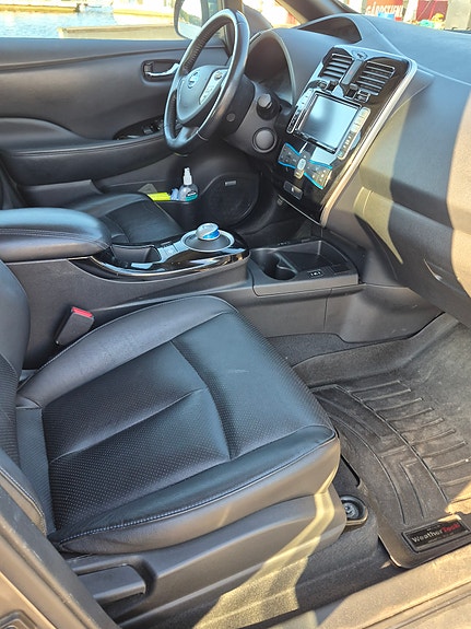 Nissan Leaf 14 of 22