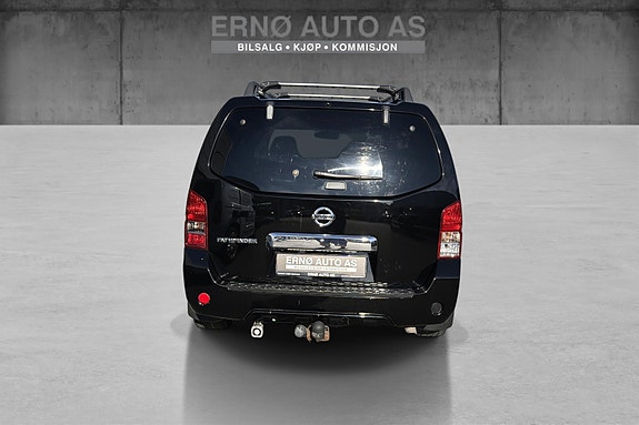 Nissan Pathfinder 6 of 15