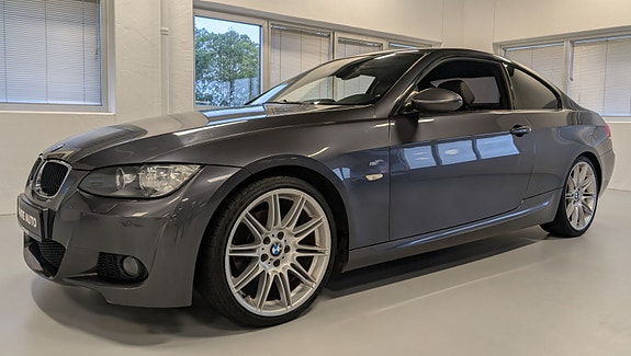 BMW 320d 2 of 30