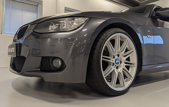BMW 320d 4 of 30
