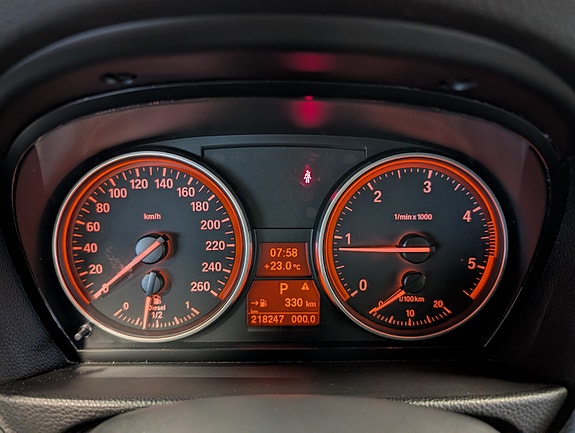 BMW 320d 26 of 30