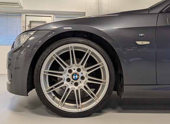 BMW 320d 6 of 30