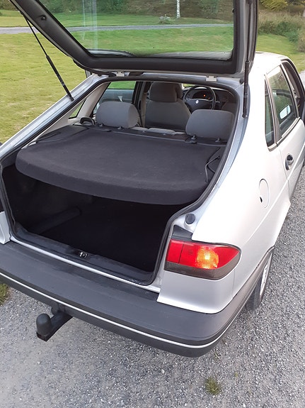 Saab 900 8 of 14