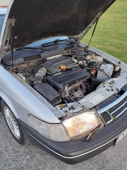 Saab 900 10 of 14