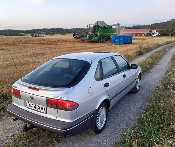Saab 900 13 of 14