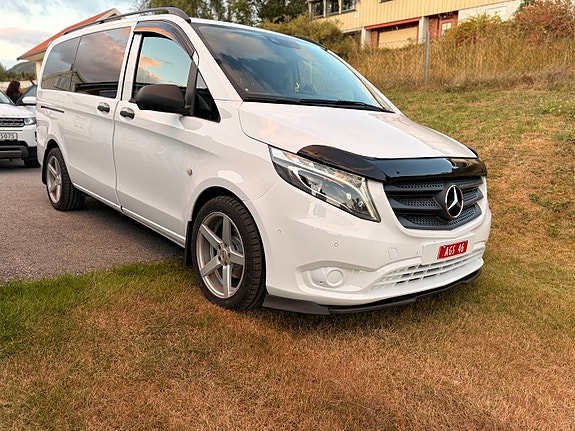 Mercedes-Benz Marco Polo 21 of 28