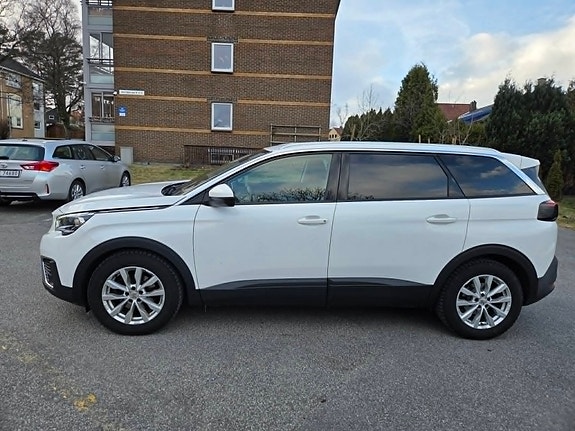 Peugeot 5008 6 of 30