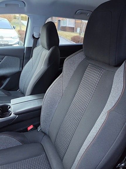 Peugeot 5008 25 of 30