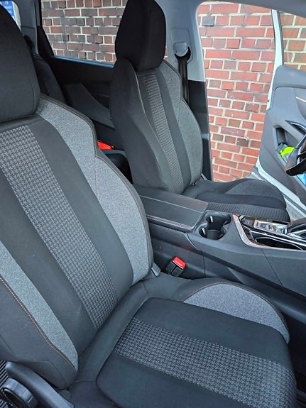 Peugeot 5008 21 of 30