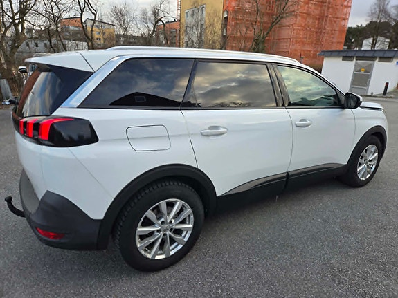 Peugeot 5008 8 of 30