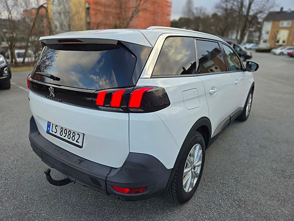 Peugeot 5008 10 of 30