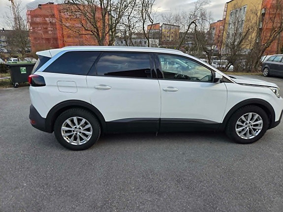 Peugeot 5008 5 of 30