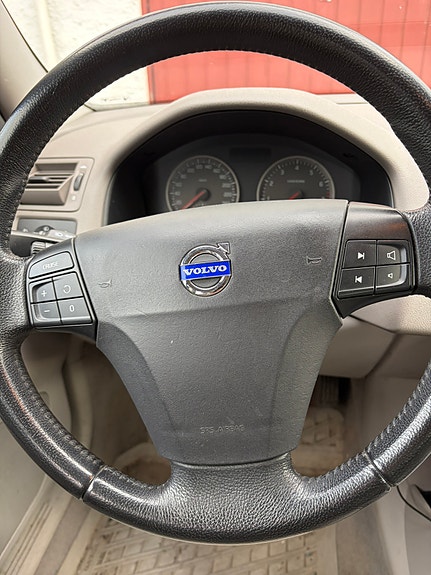 Volvo V50 5 of 7