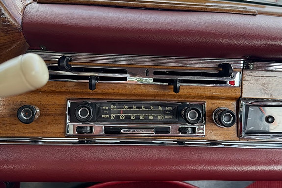 Mercedes-Benz 220 16 of 19
