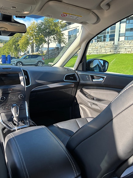 Ford S-MAX 16 of 25